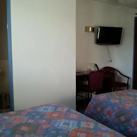 Ibis Styles Malabry Paris Sud Hotel