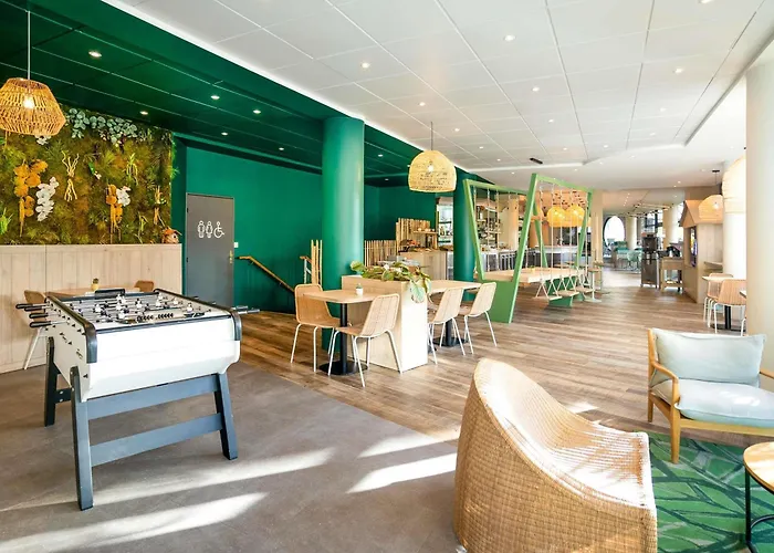 Ibis Styles Malabry Paris Sud Hotel 3*